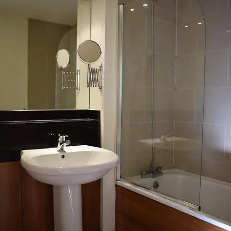 2 Bedroom In Apartamento Dublin
